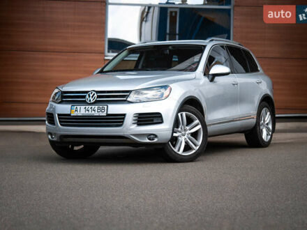 Сірий Фольксваген Туарег, об'ємом двигуна 2.97 л та пробігом 225 тис. км за 18500 $, фото 1 на Automoto.ua