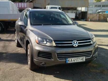 Серый Фольксваген Туарег, объемом двигателя 3.6 л и пробегом 54 тыс. км за 21000 $, фото 1 на Automoto.ua