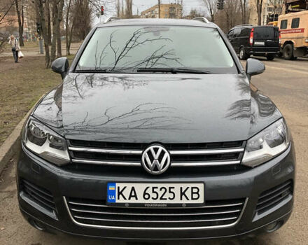 Сірий Фольксваген Туарег, об'ємом двигуна 2.97 л та пробігом 265 тис. км за 17000 $, фото 1 на Automoto.ua