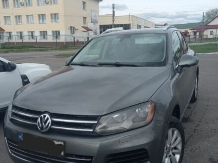Серый Фольксваген Туарег, объемом двигателя 0 л и пробегом 268 тыс. км за 17500 $, фото 1 на Automoto.ua