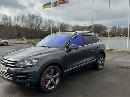 Сірий Фольксваген Туарег, об'ємом двигуна 2.97 л та пробігом 232 тис. км за 21200 $, фото 1 на Automoto.ua