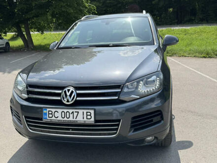 Фольксваген Туарег 2013 у Івано-Франківську на Automoto.ua Сірий Фольксваген Туарег, об'ємом двигуна 2.97 л та пробігом 229 тис. км за 19800 $, фото 1 на Automoto.ua