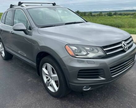 Сірий Фольксваген Туарег, об'ємом двигуна 3 л та пробігом 86 тис. км за 12600 $, фото 1 на Automoto.ua