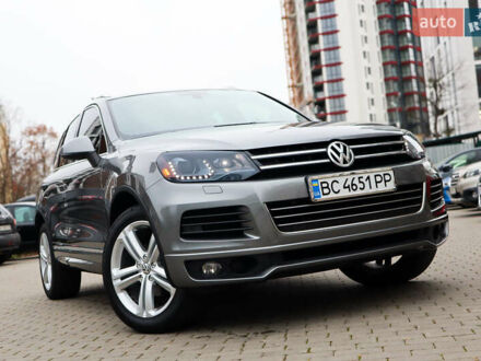 Серый Фольксваген Туарег, объемом двигателя 2.97 л и пробегом 142 тыс. км за 25500 $, фото 1 на Automoto.ua