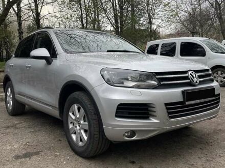 Фольксваген Туарег 2014 в Черновцах на Automoto.ua Серый Фольксваген Туарег, объемом двигателя 3 л и пробегом 197 тыс. км за 23000 $, фото 1 на Automoto.ua