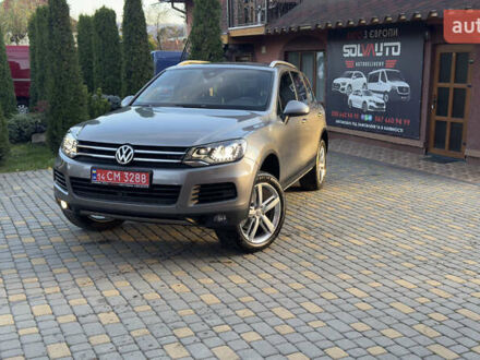 Фольксваген Туарег 2014 в Сваляве на Automoto.ua Серый Фольксваген Туарег, объемом двигателя 2.97 л и пробегом 223 тыс. км за 24600 $, фото 1 на Automoto.ua