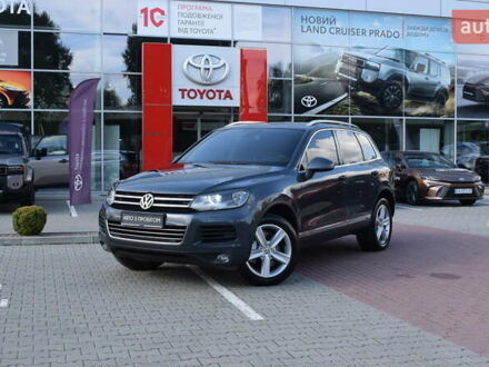 Сірий Фольксваген Туарег, об'ємом двигуна 2.97 л та пробігом 338 тис. км за 18900 $, фото 1 на Automoto.ua