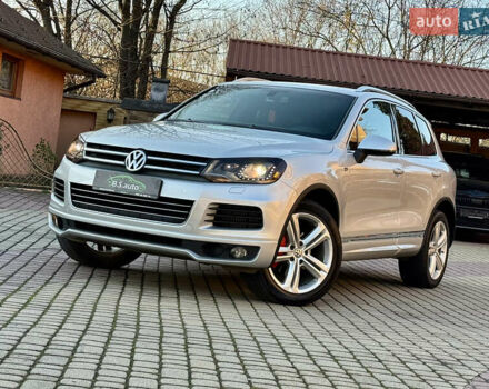 Серый Фольксваген Туарег, объемом двигателя 3 л и пробегом 250 тыс. км за 20500 $, фото 1 на Automoto.ua