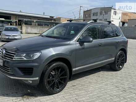 Фольксваген Туарег 2015 у Рівному на Automoto.ua Сірий Фольксваген Туарег, об'ємом двигуна 3 л та пробігом 238 тис. км за 27300 $, фото 1 на Automoto.ua