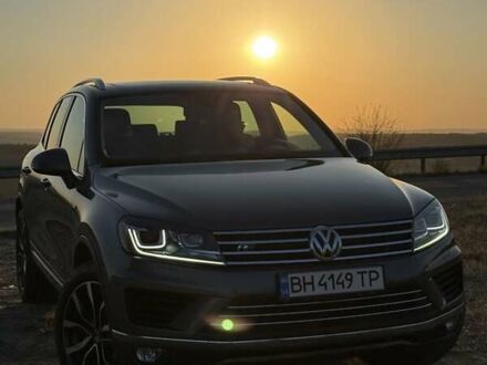 Серый Фольксваген Туарег, объемом двигателя 3.6 л и пробегом 145 тыс. км за 19000 $, фото 1 на Automoto.ua