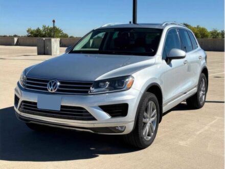 Серый Фольксваген Туарег, объемом двигателя 3 л и пробегом 76 тыс. км за 14000 $, фото 1 на Automoto.ua