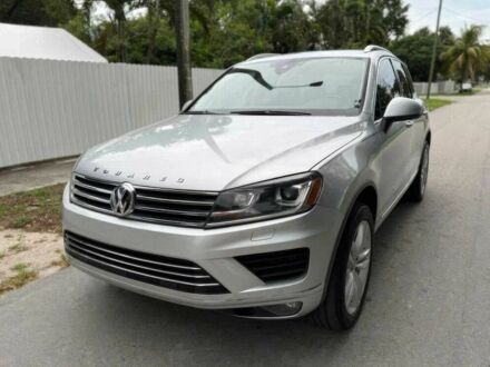 Фольксваген Туарег 2016 в Львове на Automoto.ua Серый Фольксваген Туарег, объемом двигателя 3 л и пробегом 80 тыс. км за 5600 $, фото 1 на Automoto.ua