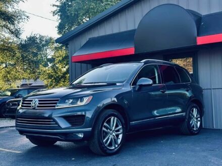 Серый Фольксваген Туарег, объемом двигателя 3 л и пробегом 80 тыс. км за 10200 $, фото 1 на Automoto.ua