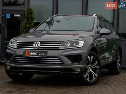 Серый Фольксваген Туарег, объемом двигателя 3.6 л и пробегом 118 тыс. км за 18500 $, фото 1 на Automoto.ua