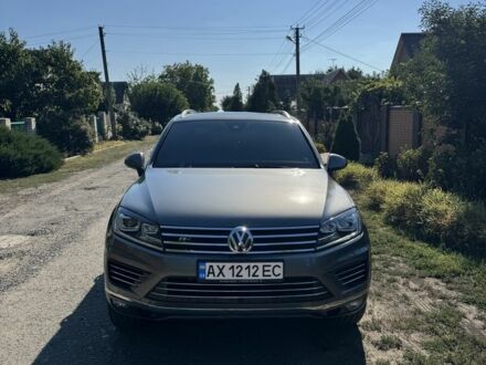 Фольксваген Туарег 2016 в Близнюках на Automoto.ua Серый Фольксваген Туарег, объемом двигателя 3 л и пробегом 183 тыс. км за 35860 $, фото 1 на Automoto.ua