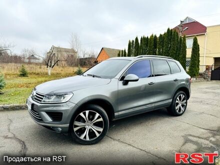 Сірий Фольксваген Туарег, об'ємом двигуна 3 л та пробігом 109 тис. км за 31500 $, фото 1 на Automoto.ua