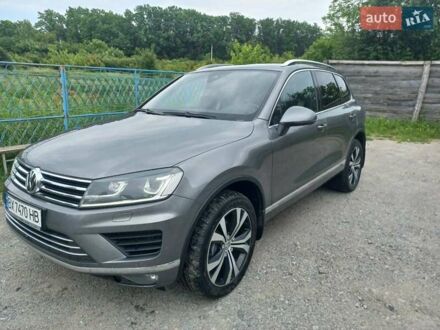 Фольксваген Туарег 2017 в Изяслве на Automoto.ua Серый Фольксваген Туарег, объемом двигателя 2.97 л и пробегом 250 тыс. км за 35000 $, фото 1 на Automoto.ua