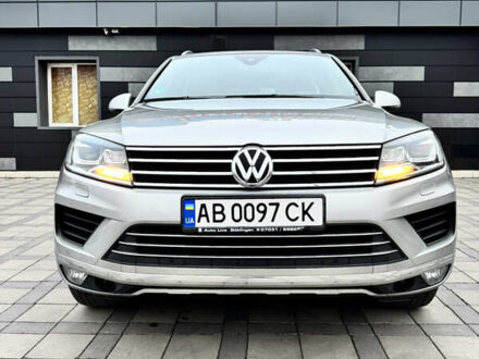 Сірий Фольксваген Туарег, об'ємом двигуна 3 л та пробігом 228 тис. км за 34900 $, фото 1 на Automoto.ua