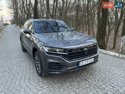 Фольксваген Туарег 2018 в Черновцах на Automoto.ua Серый Фольксваген Туарег, объемом двигателя 3 л и пробегом 134 тыс. км за 41300 $, фото 1 на Automoto.ua