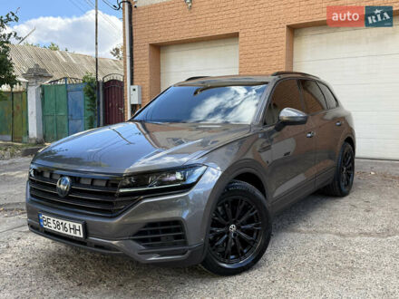 Фольксваген Туарег 2018 в Николаеве на Automoto.ua Серый Фольксваген Туарег, объемом двигателя 3 л и пробегом 99 тыс. км за 48500 $, фото 1 на Automoto.ua