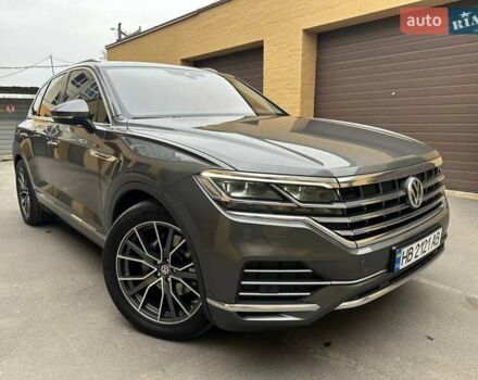 Сірий Фольксваген Туарег, об'ємом двигуна 2.97 л та пробігом 246 тис. км за 42000 $, фото 1 на Automoto.ua