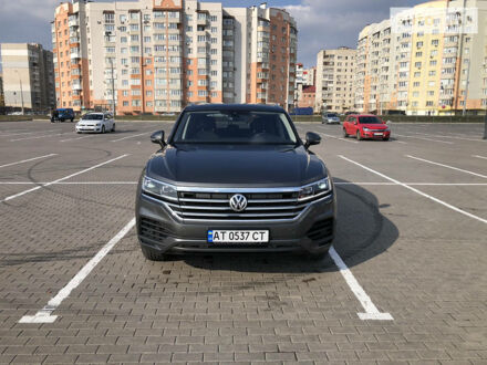 Фольксваген Туарег 2019 в Киеве на Automoto.ua Серый Фольксваген Туарег, объемом двигателя 3 л и пробегом 14 тыс. км за 54930 $, фото 1 на Automoto.ua