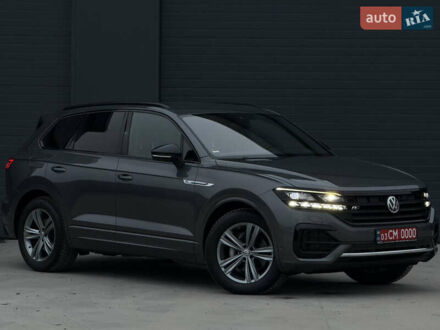 Сірий Фольксваген Туарег, об'ємом двигуна 3 л та пробігом 182 тис. км за 46000 $, фото 1 на Automoto.ua