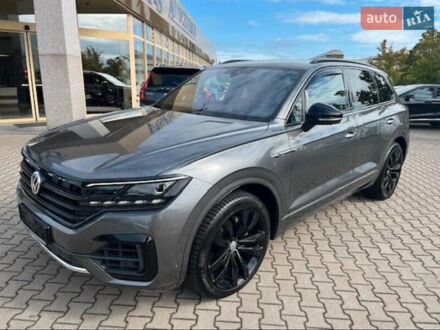 Фольксваген Туарег 2019 в Каменце-Подольском на Automoto.ua Серый Фольксваген Туарег, объемом двигателя 2.97 л и пробегом 130 тыс. км за 48900 $, фото 1 на Automoto.ua