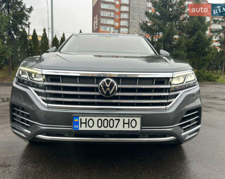 Серый Фольксваген Туарег, объемом двигателя 2.97 л и пробегом 120 тыс. км за 52500 $, фото 1 на Automoto.ua