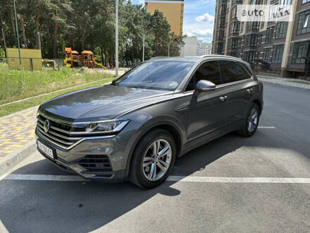 Фольксваген Туарег 2020 в Чернигове на Automoto.ua Серый Фольксваген Туарег, объемом двигателя 2.99 л и пробегом 63 тыс. км за 55000 $, фото 1 на Automoto.ua