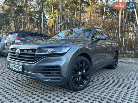 Фольксваген Туарег 2020 в Киеве на Automoto.ua Серый Фольксваген Туарег, объемом двигателя 2.99 л и пробегом 88 тыс. км за 46800 $, фото 1 на Automoto.ua