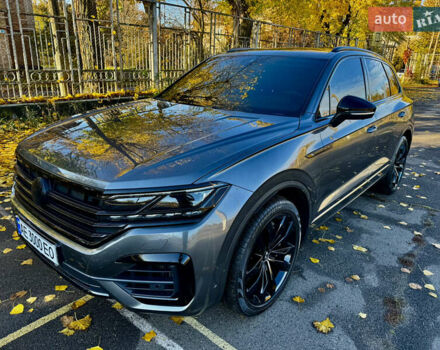 Фольксваген Туарег 2020 у Кривому Розі на Automoto.ua Сірий Фольксваген Туарег, об'ємом двигуна 3.96 л та пробігом 111 тис. км за 72000 $, фото 1 на Automoto.ua