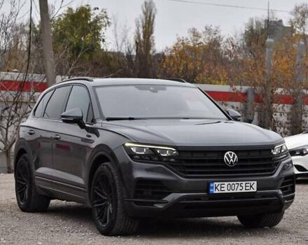 Сірий Фольксваген Туарег, об'ємом двигуна 2.99 л та пробігом 204 тис. км за 41999 $, фото 1 на Automoto.ua