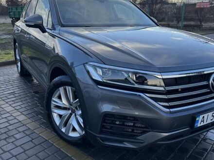 Фольксваген Туарег 2020 в Мироновке на Automoto.ua Серый Фольксваген Туарег, объемом двигателя 2.99 л и пробегом 139 тыс. км за 40400 $, фото 1 на Automoto.ua