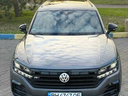 Фольксваген Туарег 2020 в Измаиле на Automoto.ua Серый Фольксваген Туарег, объемом двигателя 2.97 л и пробегом 199 тыс. км за 59999 $, фото 1 на Automoto.ua