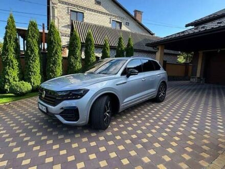 Фольксваген Туарег 2021 у Умани на Automoto.ua Сірий Фольксваген Туарег, об'ємом двигуна 2.97 л та пробігом 98 тис. км за 65000 $, фото 1 на Automoto.ua