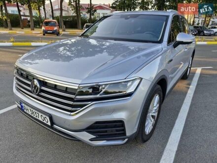 Фольксваген Туарег 2021 в Киеве на Automoto.ua Серый Фольксваген Туарег, объемом двигателя 2.97 л и пробегом 68 тыс. км за 59000 $, фото 1 на Automoto.ua