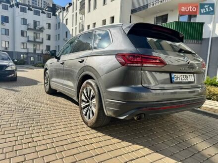 Фольксваген Туарег 2021 в Одессе на Automoto.ua Серый Фольксваген Туарег, объемом двигателя 2.97 л и пробегом 111 тыс. км за 56000 $, фото 1 на Automoto.ua