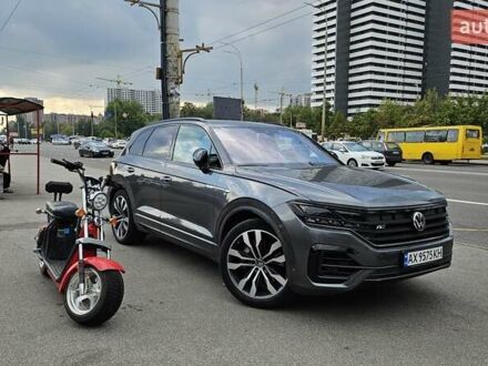 Сірий Фольксваген Туарег, об'ємом двигуна 2.99 л та пробігом 90 тис. км за 54500 $, фото 1 на Automoto.ua