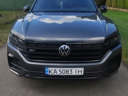 Фольксваген Туарег 2021 в Буче на Automoto.ua Серый Фольксваген Туарег, объемом двигателя 4 л и пробегом 178 тыс. км за 55000 $, фото 1 на Automoto.ua
