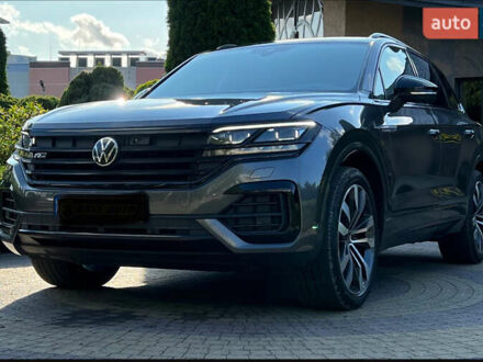 Фольксваген Туарег 2021 в Львове на Automoto.ua Серый Фольксваген Туарег, объемом двигателя 2.97 л и пробегом 143 тыс. км за 63000 $, фото 1 на Automoto.ua