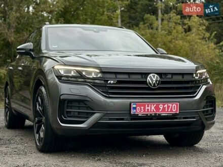 Фольксваген Туарег 2021 в Гниване на Automoto.ua Серый Фольксваген Туарег, объемом двигателя 2.97 л и пробегом 114 тыс. км за 61990 $, фото 1 на Automoto.ua