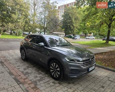 Сірий Фольксваген Туарег, об'ємом двигуна 2.97 л та пробігом 240 тис. км за 41000 $, фото 1 на Automoto.ua