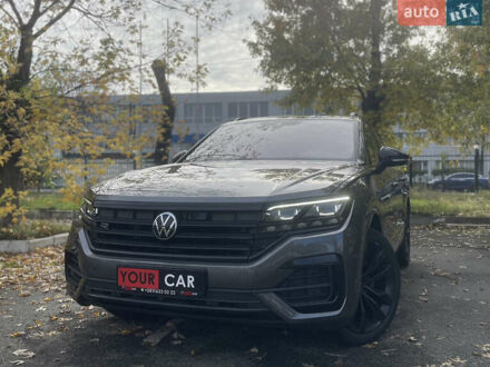 Фольксваген Туарег 2022 в Киеве на Automoto.ua Серый Фольксваген Туарег, объемом двигателя 3 л и пробегом 97 тыс. км за 59400 $, фото 1 на Automoto.ua
