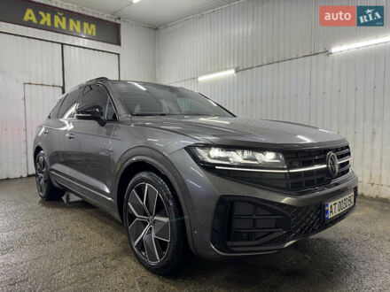 Фольксваген Туарег 2023 в Калуше на Automoto.ua Серый Фольксваген Туарег, объемом двигателя 2.97 л и пробегом 60 тыс. км за 76500 $, фото 1 на Automoto.ua