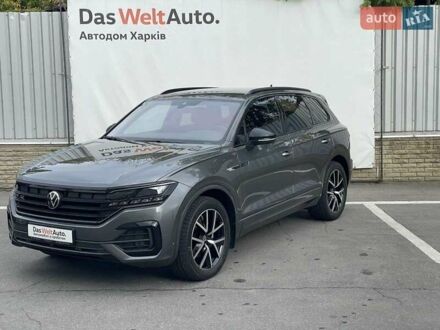 Фольксваген Туарег 2023 у Харкові на Automoto.ua Сірий Фольксваген Туарег, об'ємом двигуна 2.97 л та пробігом 41 тис. км за 71990 $, фото 1 на Automoto.ua