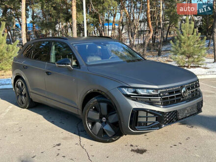 Фольксваген Туарег 2024 у Києві на Automoto.ua Сірий Фольксваген Туарег, об'ємом двигуна 2.97 л та пробігом 3 тис. км за 84888 $, фото 1 на Automoto.ua