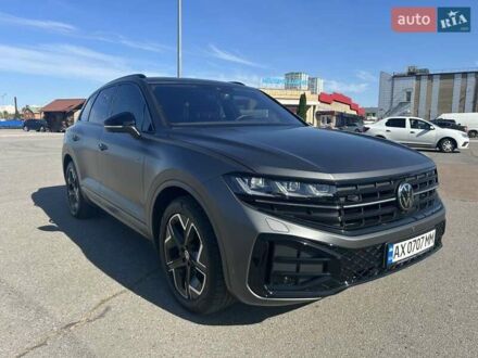 Фольксваген Туарег 2024 в Харькове на Automoto.ua Серый Фольксваген Туарег, объемом двигателя 2.97 л и пробегом 24 тыс. км за 77000 $, фото 1 на Automoto.ua