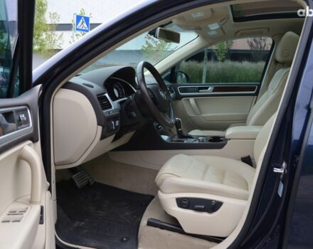 Синій Фольксваген Туарег, об'ємом двигуна 3 л та пробігом 144 тис. км за 23700 $, фото 9 на Automoto.ua