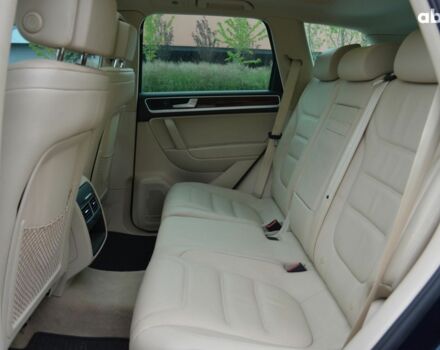 Синій Фольксваген Туарег, об'ємом двигуна 3 л та пробігом 144 тис. км за 23700 $, фото 11 на Automoto.ua